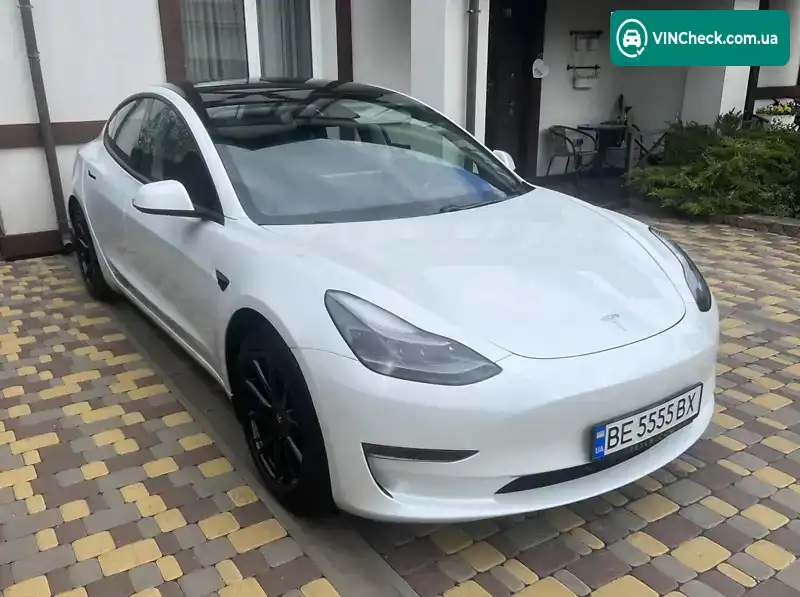 Tesla Model 3 2021, фото з оголошення 2 з 13, VIN 5YJ3E7EB0MF890962