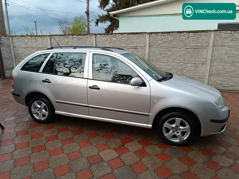 Skoda Fabia 2006, фото з оголошення 2 з 16, VIN TMBHC46Y964490955