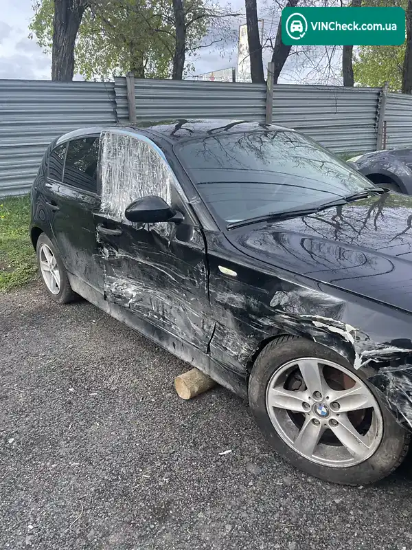 BMW 1 Series 2005, фото з оголошення 1 з 4, VIN WBAUF11010PT52345