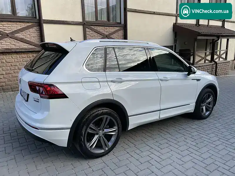 Volkswagen Tiguan 2017, фото з оголошення 1 з 2, VIN WVGZZZ5NZHW407165