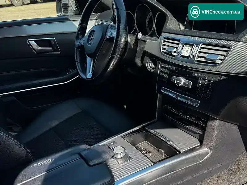 Mercedes-Benz E-Class 2013, фото з оголошення 2 з 9, VIN WDD2122021A937469