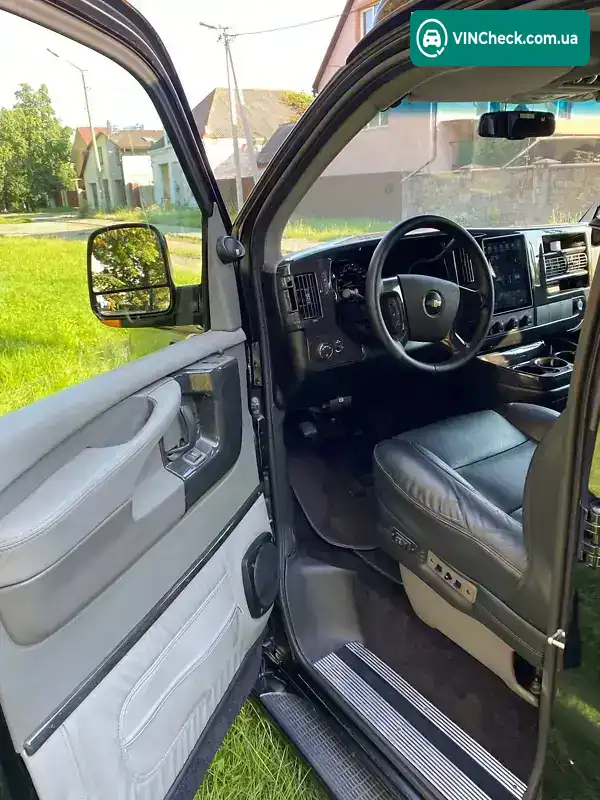 Chevrolet Express 2009, фото з оголошення 1 з 20, VIN 1GCFH154491113946