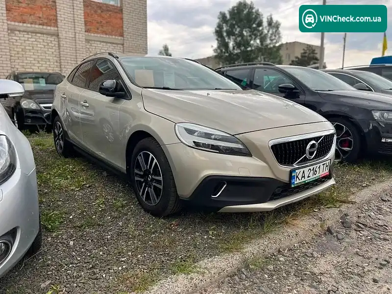 Volvo V40 2018, фото з оголошення 1 з 20, VIN YV1MZ32V0K2178716