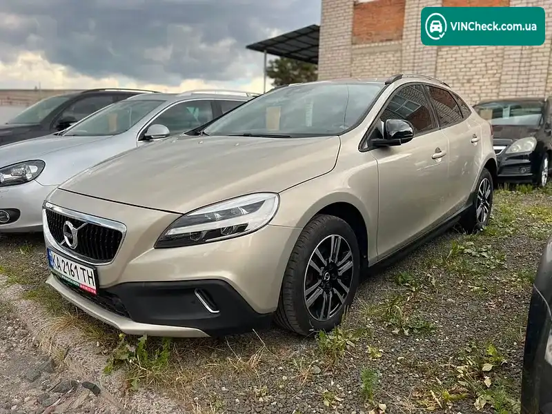 Volvo V40 2018, фото з оголошення 2 з 20, VIN YV1MZ32V0K2178716