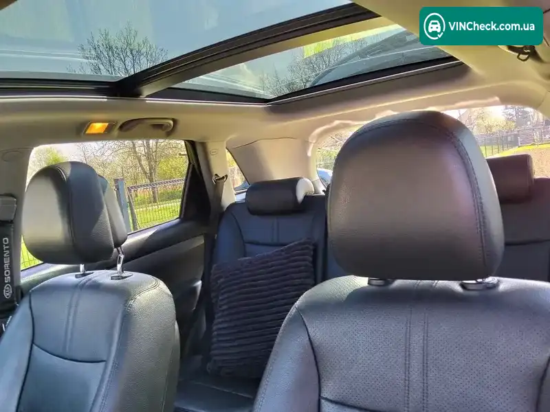 Kia Sorento 2012, фото з оголошення 2 з 16, VIN KNAKU814DD5358673