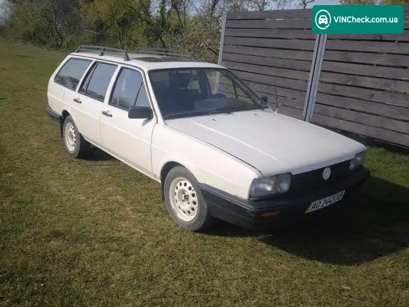 Volkswagen Passat 1987, фото з оголошення 1 з 11, VIN WVWZZZ33ZHE095422