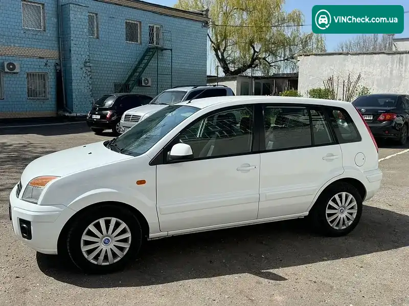 Ford Fusion 2011, фото з оголошення 2 з 20, VIN WF0UXXGADUBU21730