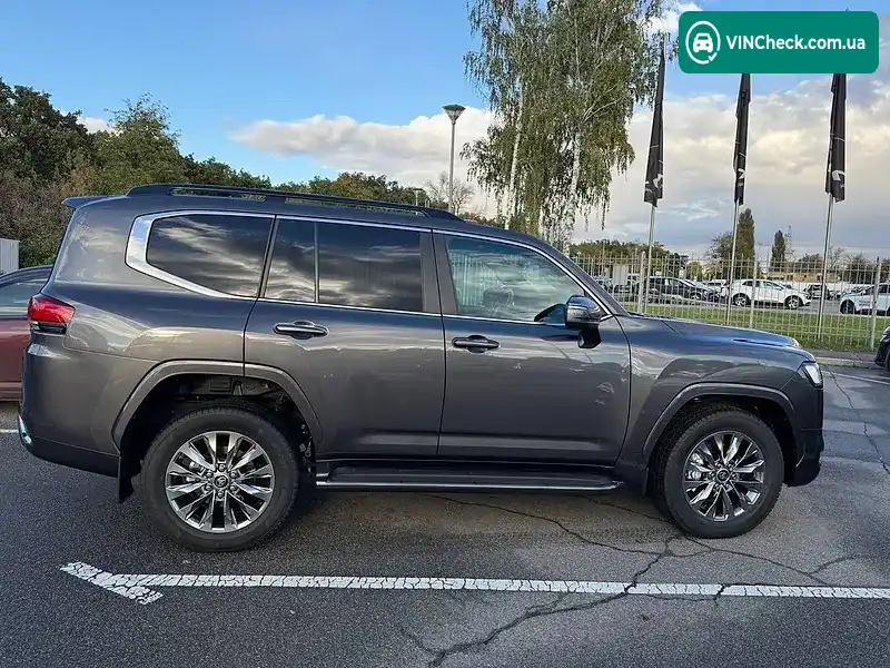 Toyota Land Cruiser 2023, фото з оголошення 2 з 15, VIN JTMAAABJ904044519