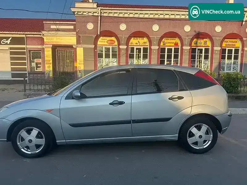 Ford Focus 2004, фото з оголошення 2 з 13, VIN WF0AXXGCDA4K85212