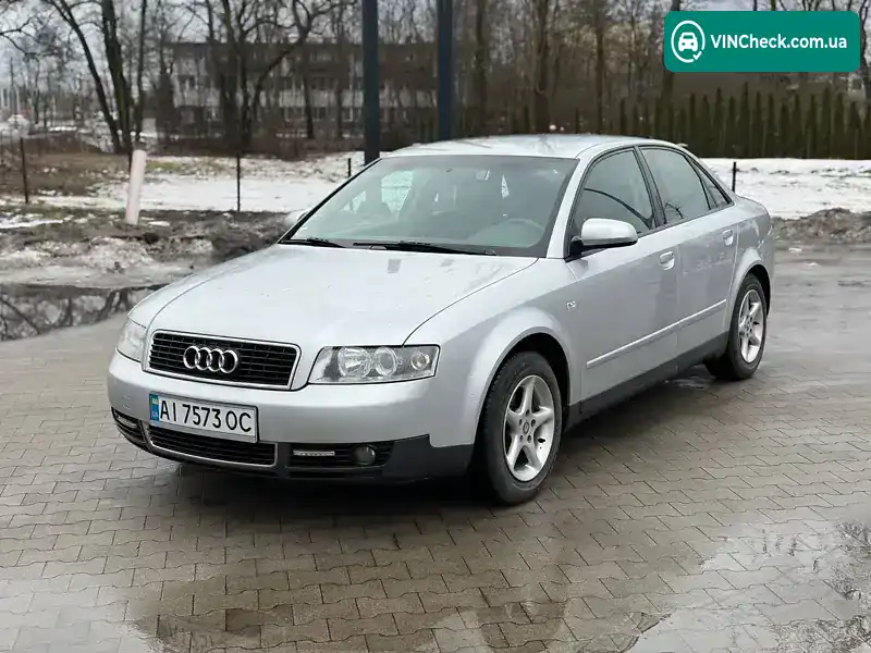 Audi A4 2002, фото з оголошення 2 з 10, VIN WAUZZZ8E32A284283