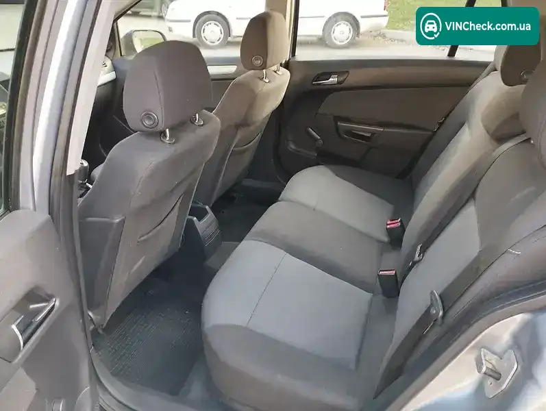 Opel Astra 2005, фото з оголошення 1 з 14, VIN W0L0AHL3555223263