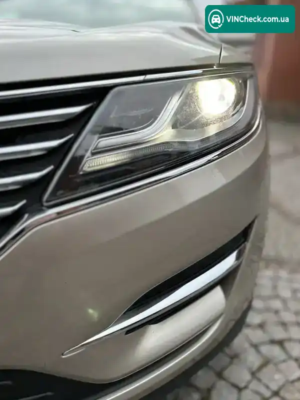 Lincoln MKC 2015, фото з оголошення 2 з 20, VIN 5LMCJ1A97FUJ47178