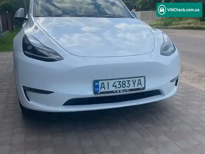Tesla Model Y 2023, фото з оголошення 2 з 20, VIN 7SAYGAEE8PF707421