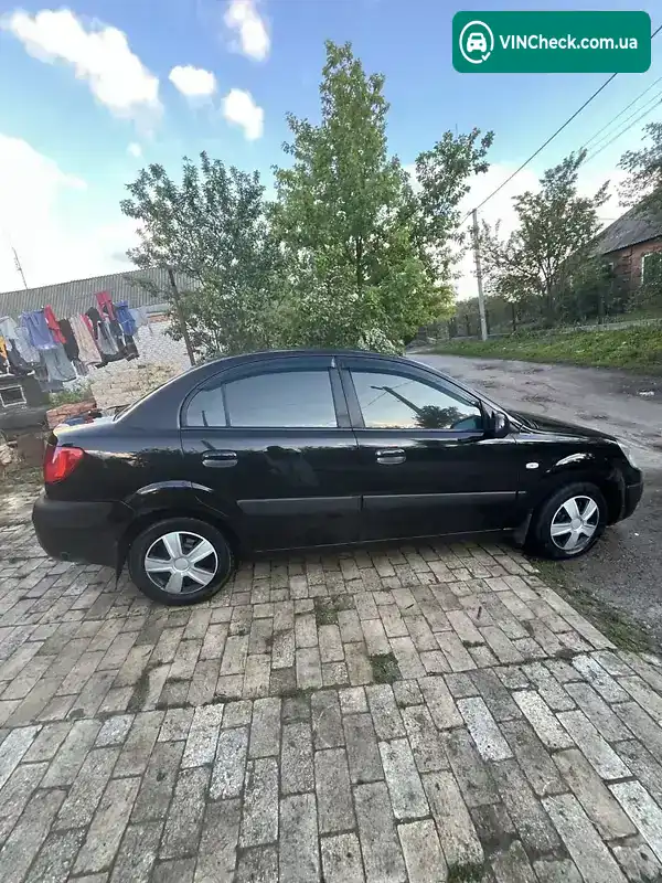 Kia Rio 2007, фото з оголошення 1 з 6, VIN KNEDE221286312918