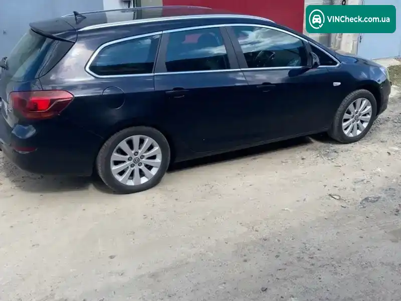 Opel Astra 2011, фото з оголошення 2 з 10, VIN W0LPE8EN8B8101406