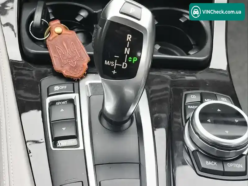 BMW 5 Series 2011, фото з оголошення 2 з 20, VIN WBAXH5C58CDW06295