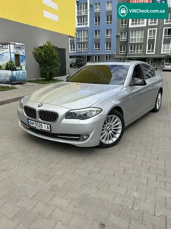 BMW 5 Series 2011, фото з оголошення 1 з 13, VIN WBAFR1C53BDV82746