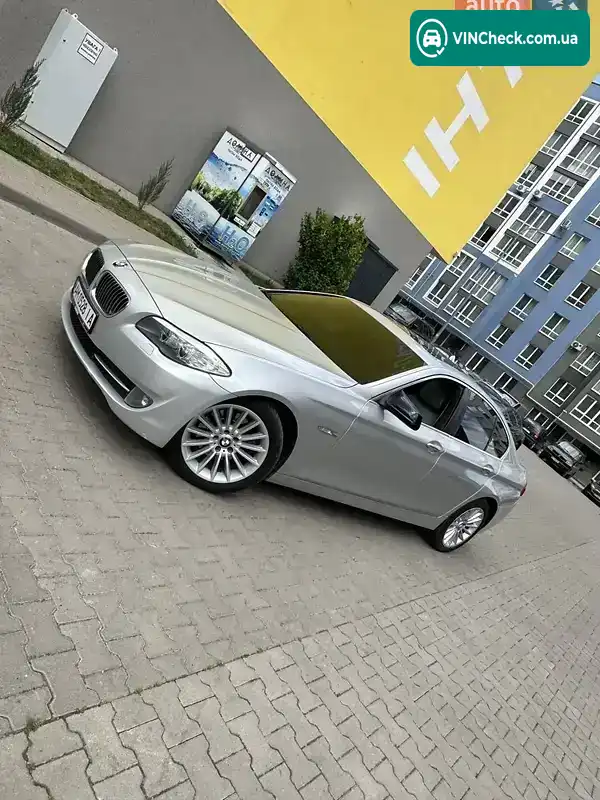 BMW 5 Series 2011, фото з оголошення 2 з 13, VIN WBAFR1C53BDV82746