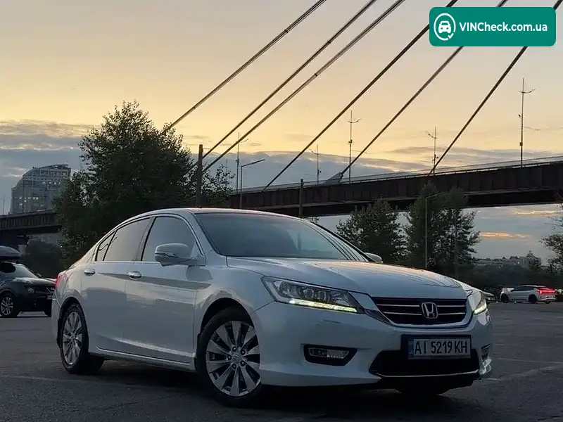 Honda Accord 2013, фото з оголошення 1 з 19, VIN 1HGCR2680DA701600