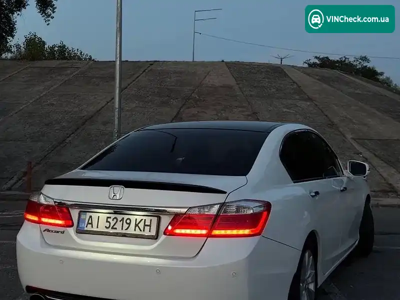 Honda Accord 2013, фото з оголошення 2 з 19, VIN 1HGCR2680DA701600