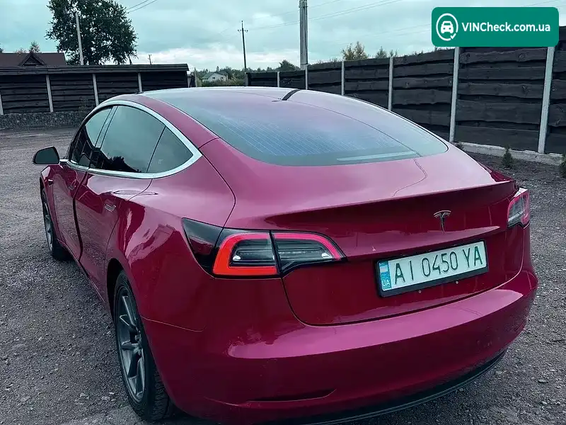 Tesla Model 3 2018, фото з оголошення 2 з 9, VIN 5YJ3E1EA4JF027579