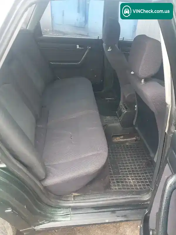 Audi 100 1994, фото з оголошення 2 з 8, VIN Y6DTF699P7W361547