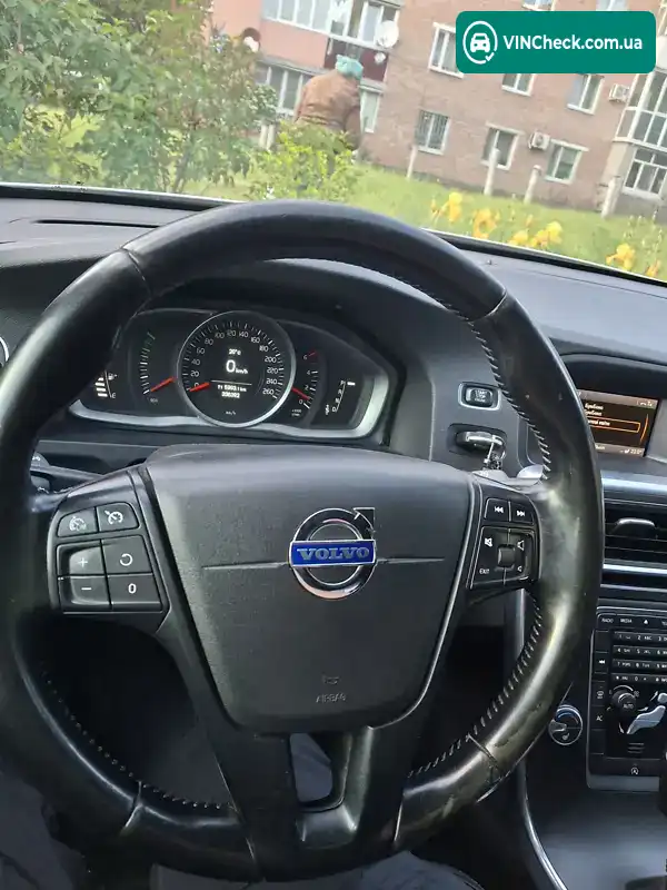 Volvo S60 2013, фото з оголошення 2 з 6, VIN YV1FS848BE1282299