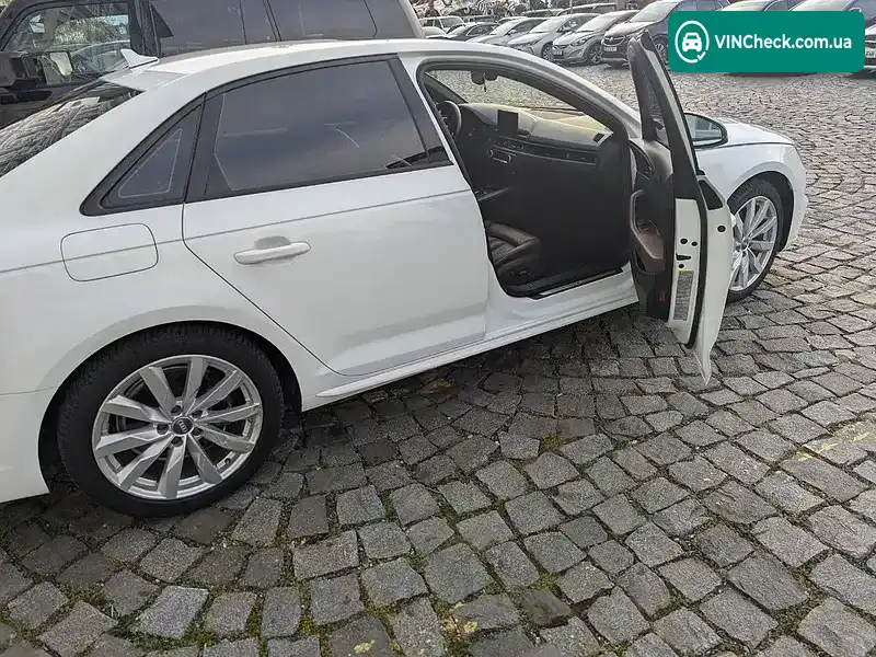 Audi A4 2017, фото з оголошення 2 з 8, VIN WAUKMAF48JN000634