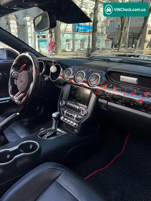 Ford Mustang 2018, фото з оголошення 1 з 13, VIN 1FATP8UH9J5124124