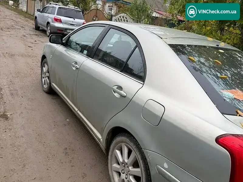 Toyota Avensis 2004, фото з оголошення 1 з 7, VIN SB1DR56L50E072485