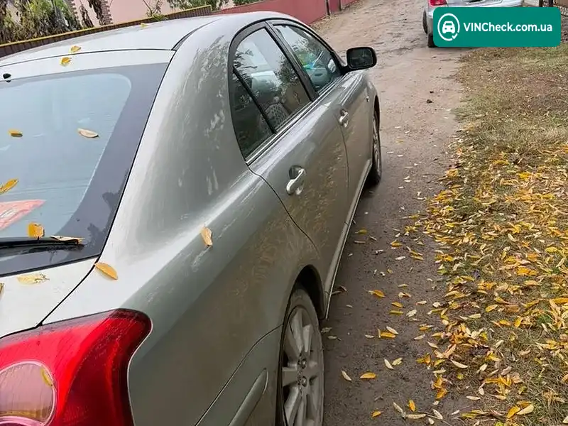 Toyota Avensis 2004, фото з оголошення 2 з 7, VIN SB1DR56L50E072485