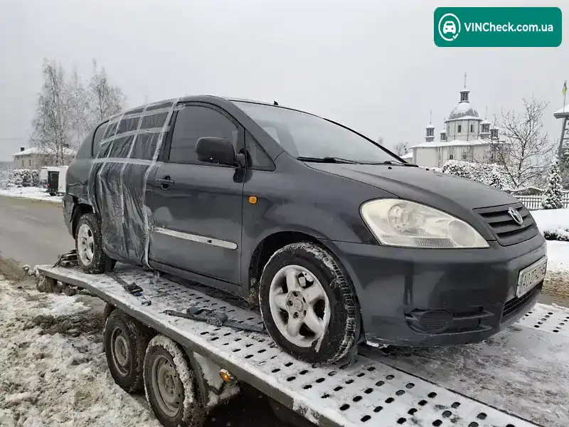 Toyota Avensis Verso 2002, фото з оголошення 2 з 11, VIN JTEGG22B105002102