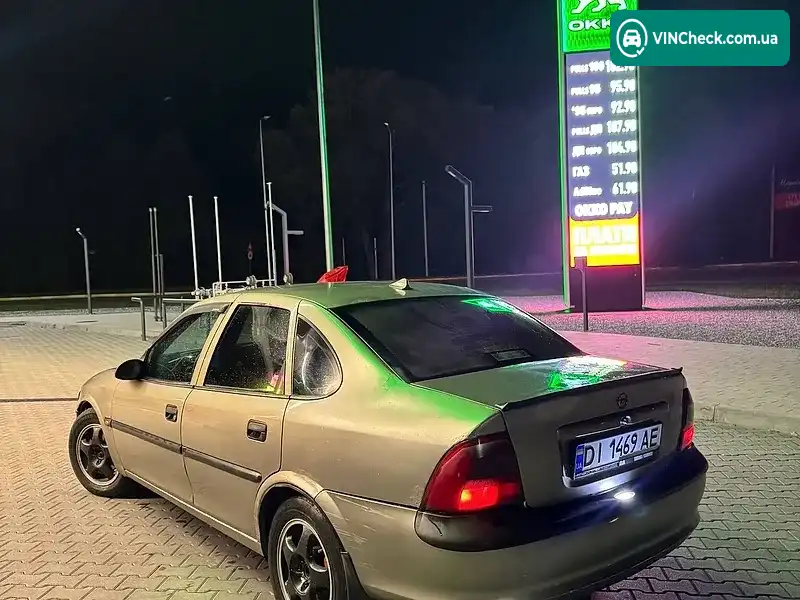 Opel Vectra 1998, фото з оголошення 2 з 7, VIN W0L0JBF19W1331862