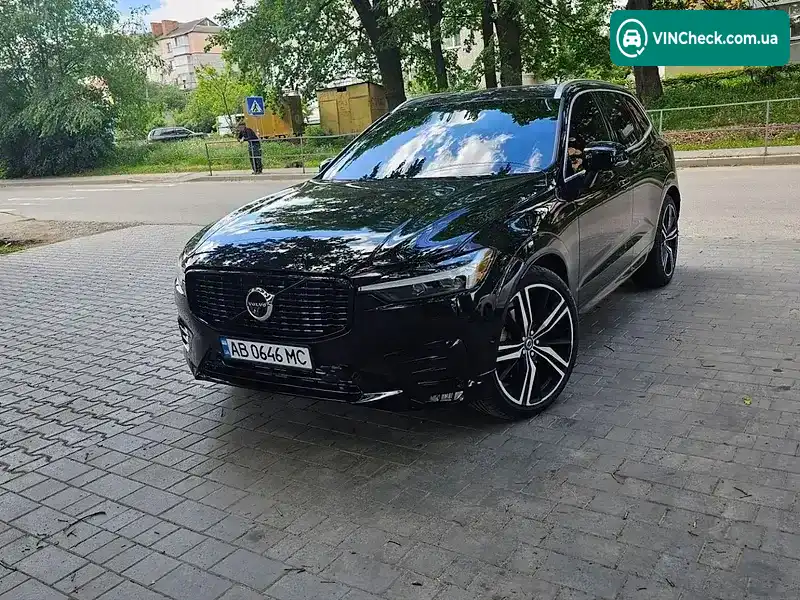 Volvo XC60 2018, фото з оголошення 1 з 21, VIN LYV102DM9KB220126