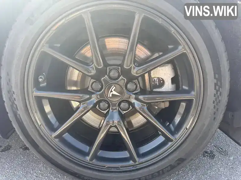 Tesla Model 3 2018, фото з оголошення 2 з 21, VIN 5YJ3E1EA5JF017370