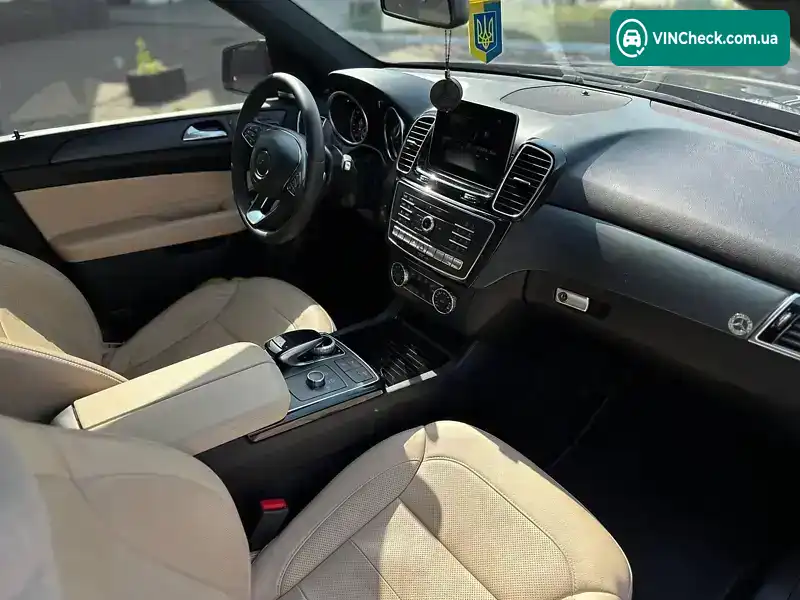 Mercedes-Benz GLE-Class 2018, фото з оголошення 2 з 18, VIN 4JGDA5HB3JB153815
