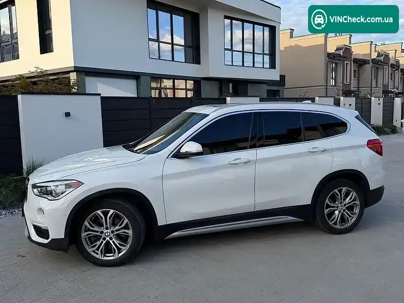 BMW X1 2018, фото з оголошення 1 з 20, VIN WBXHT3C32J3H30886