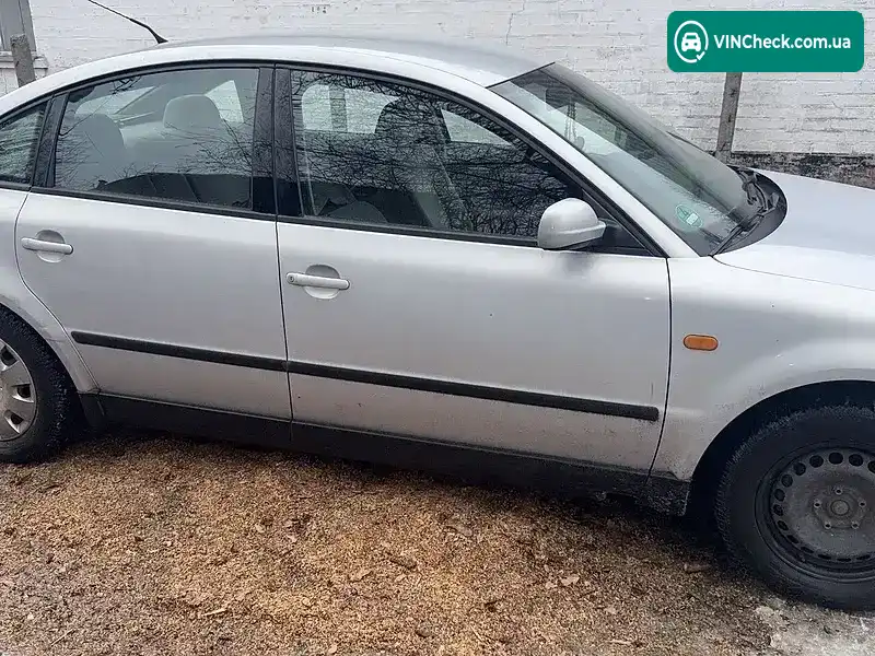 Volkswagen Passat 1998, фото з оголошення 1 з 6, VIN WVWZZZ3BZWP313098