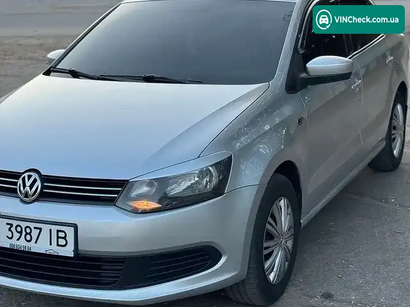 Volkswagen Polo 2011, фото з оголошення 1 з 8, VIN XW8ZZZ61ZBG020155