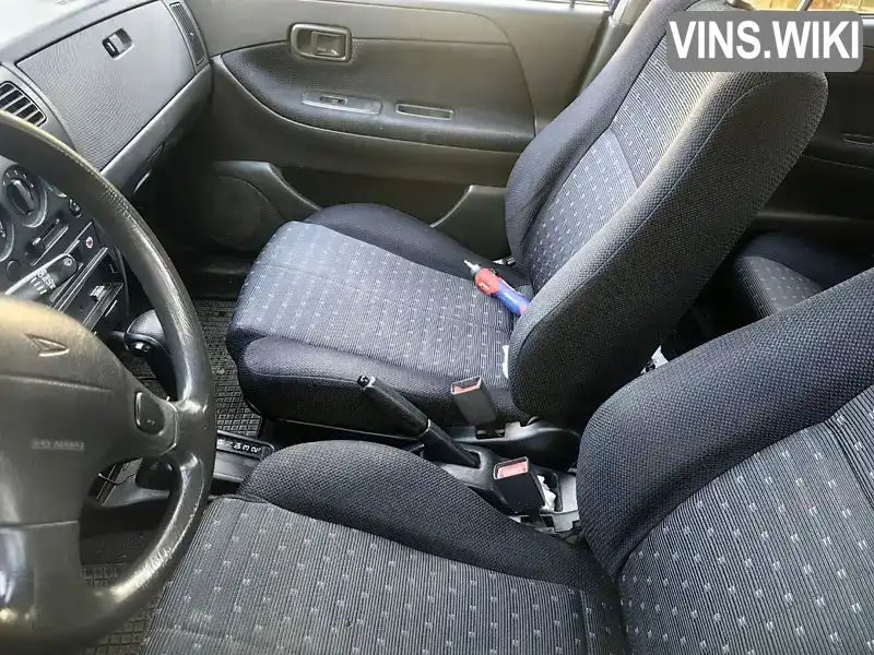 Daihatsu Sirion 2002, фото з оголошення 2 з 4, VIN JDAM100S000547676