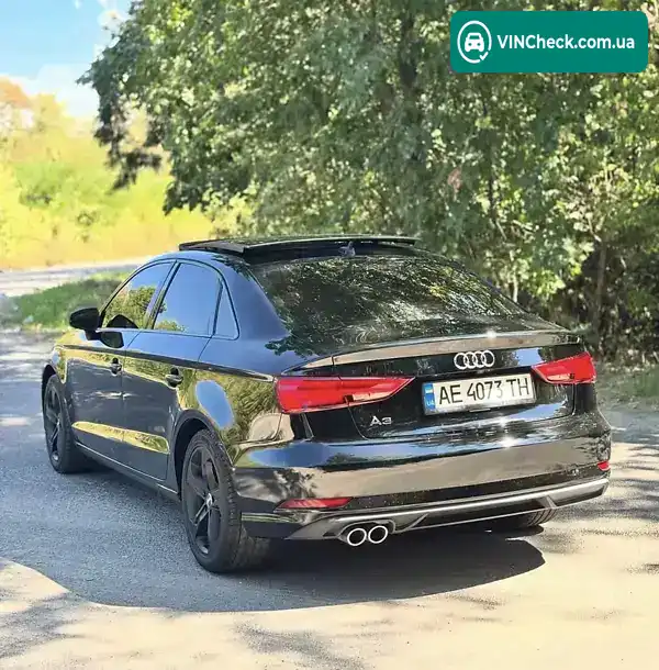 Audi A3 2017, фото з оголошення 2 з 7, VIN WAUAUGFF1H1055914