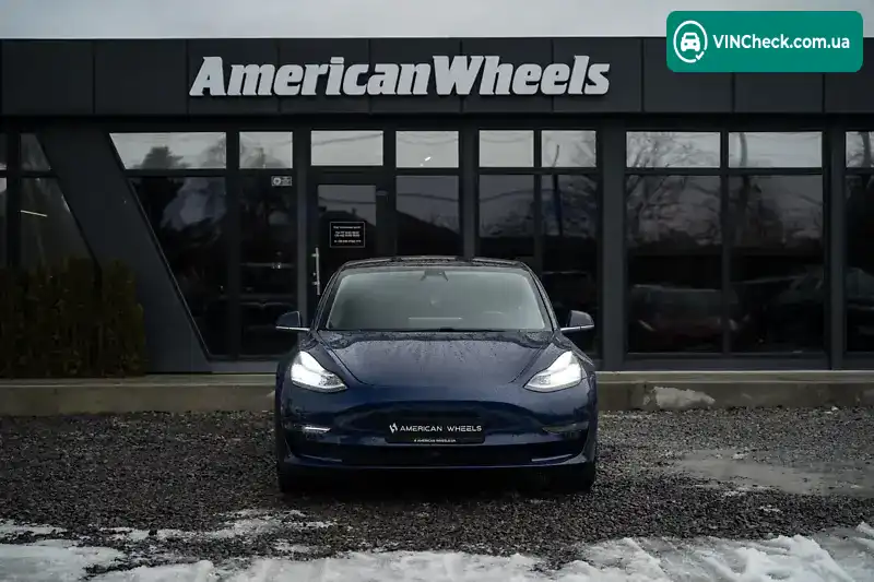 Tesla Model 3 2018, фото з оголошення 2 з 20, VIN 5YJ3E1EB6JF107541
