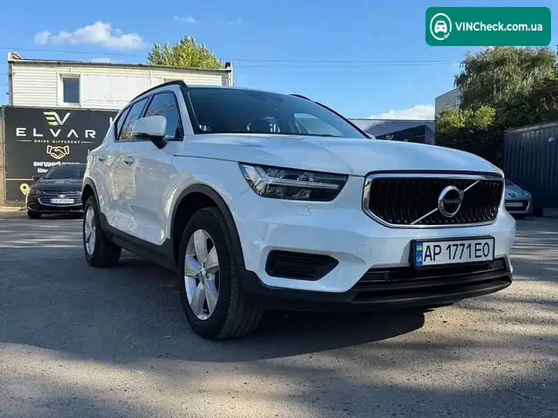 Volvo XC40 2019, фото з оголошення 2 з 20, VIN YV1XZ72BDK2133946