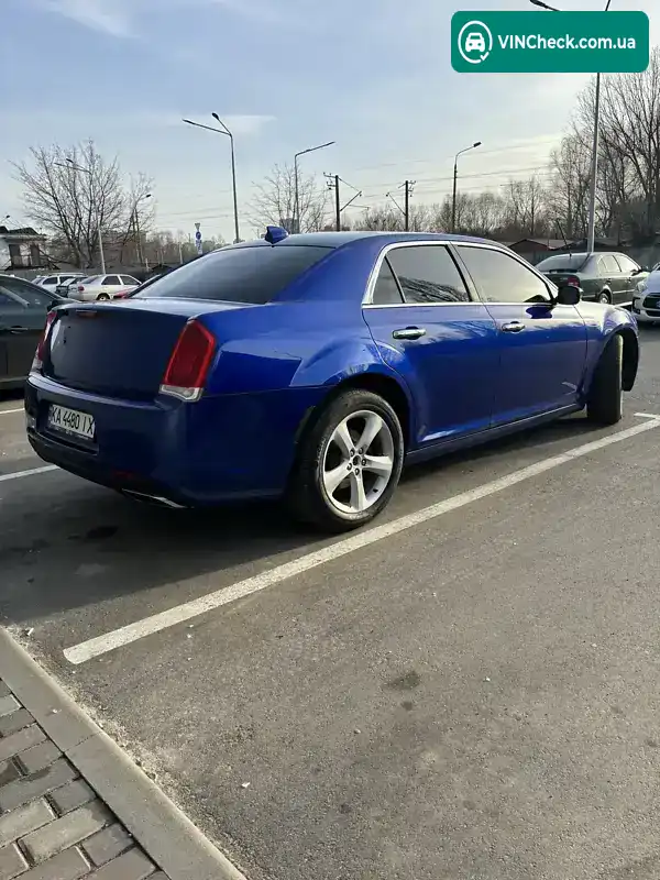 Chrysler 300 2018, фото з оголошення 1 з 8, VIN 2C3CCAKG8JH304408