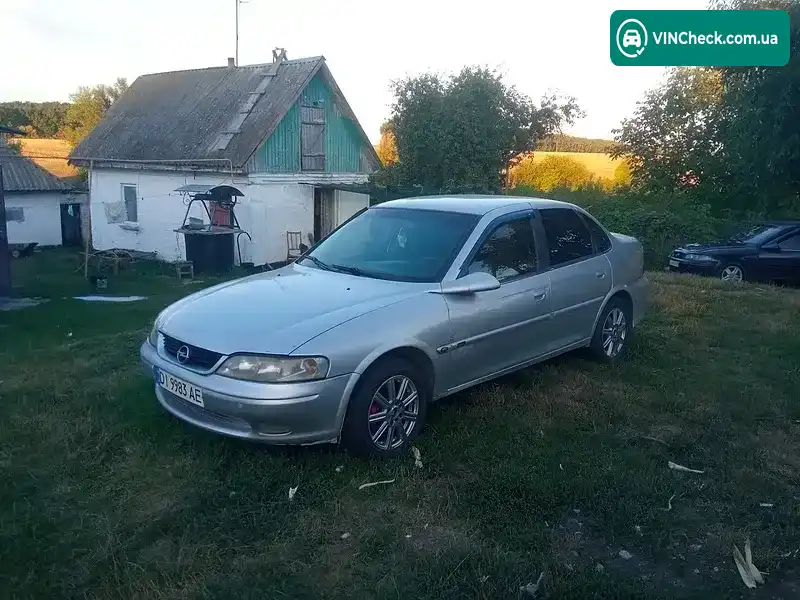 Opel Vectra 1998, фото з оголошення 1 з 7, VIN W0L0JBF19W1350092