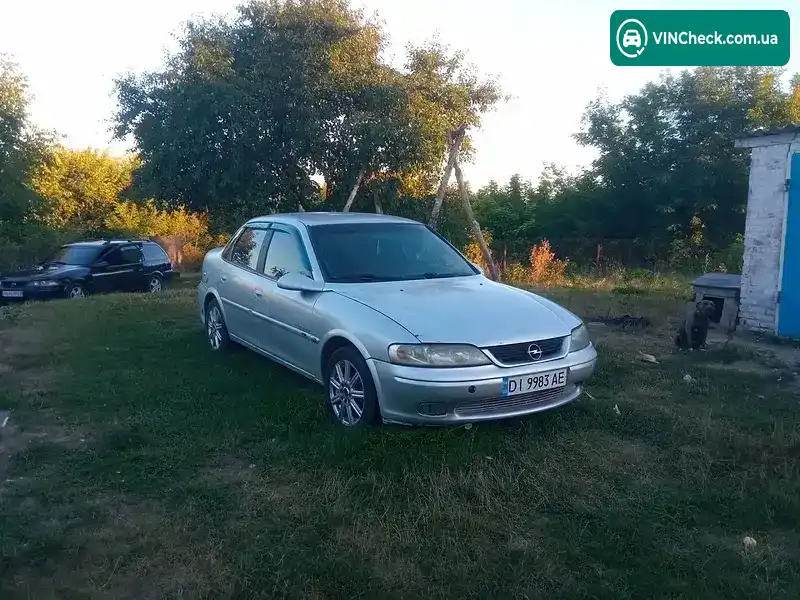 Opel Vectra 1998, фото з оголошення 2 з 7, VIN W0L0JBF19W1350092
