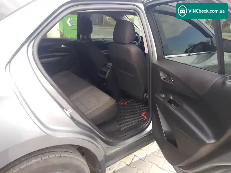 Chevrolet Equinox 2019, фото з оголошення 2 з 20, VIN 3GNAXWEU4KL321325