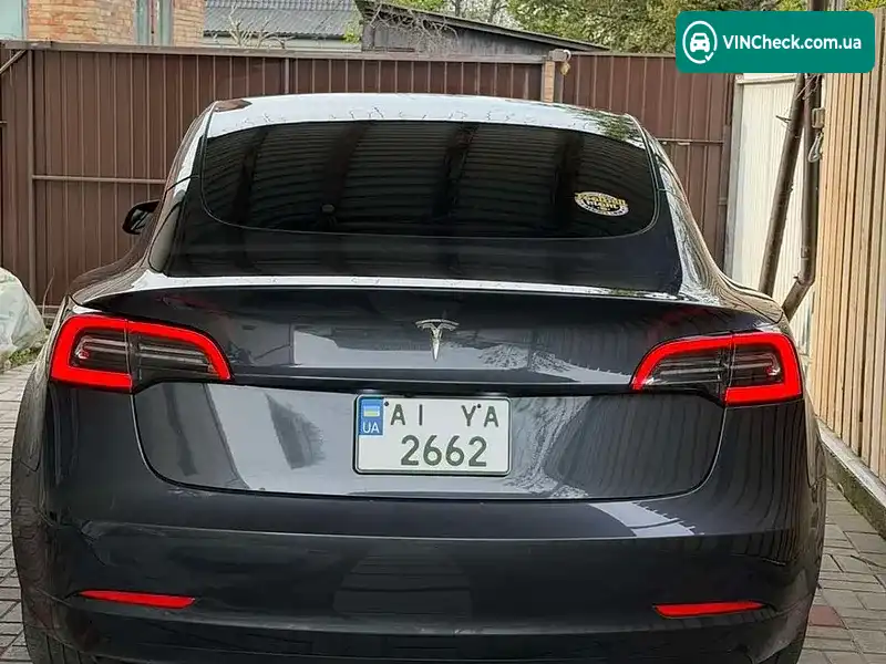Tesla Model 3 2023, фото з оголошення 2 з 10, VIN 5YJ3E1EA6PF658486
