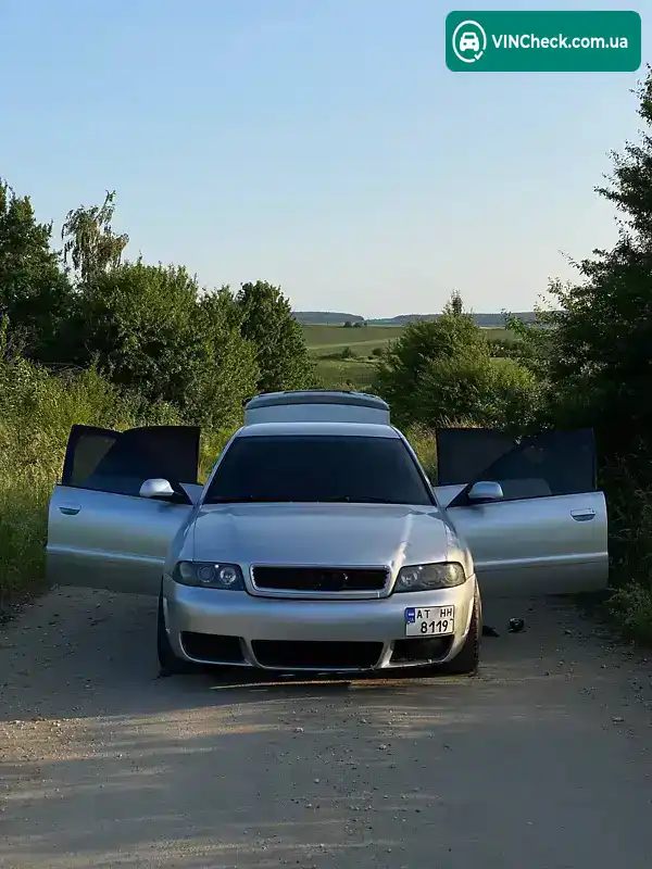 Audi A4 1999, фото з оголошення 1 з 20, VIN WAUZZZ8DZXA321449