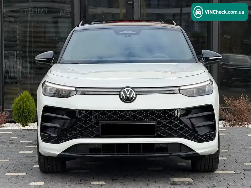 Volkswagen Tiguan 2025, фото з оголошення 2 з 20, VIN 3VVGR7RM1SM071714